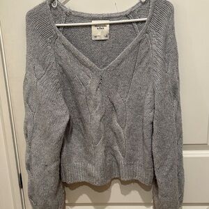 Abercrombie & Fitch Light Gray V-Neck Sweater